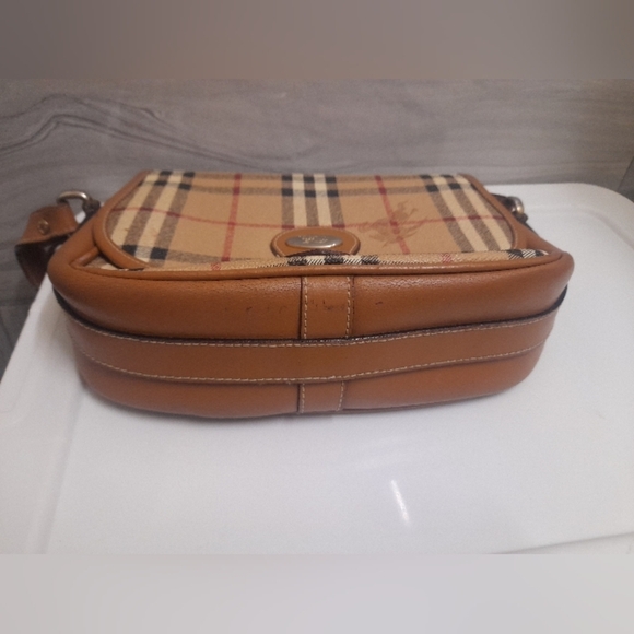 Burberrys -  Vintage Crossbody Bag - Nova Check - Picture 3 of 15